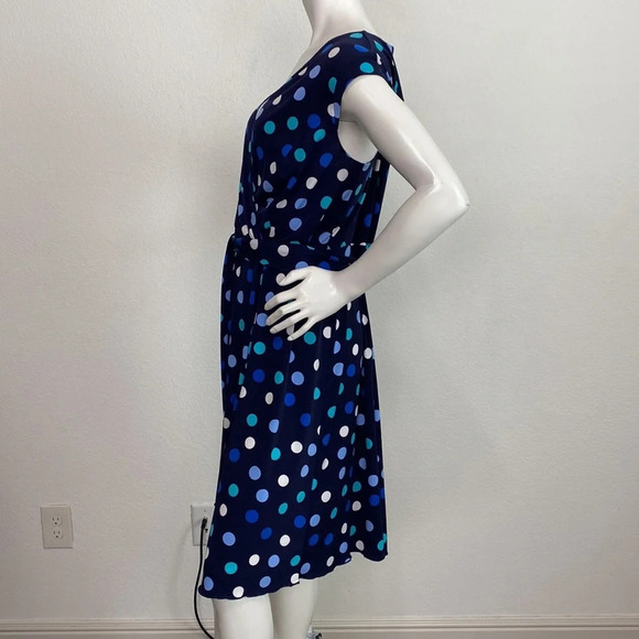 Brannan Woman Navy Blue V-Neck Belted Cap Sleeves Polka Dot Dress Plus Size 16 - Picture 3 of 9